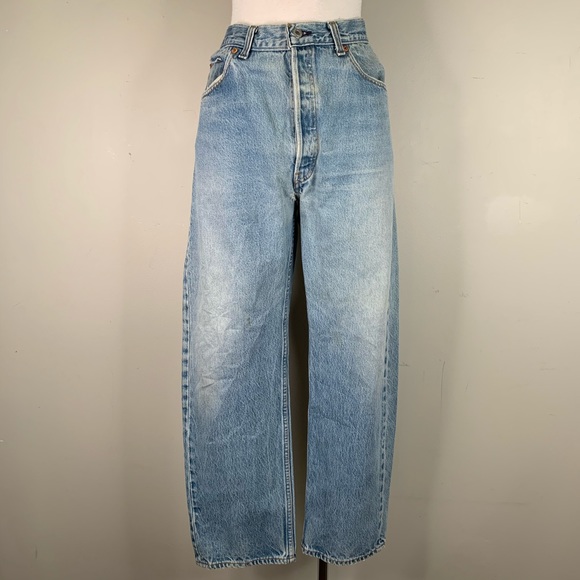 Levi’s size 38 light wash vintage 501s from 1993